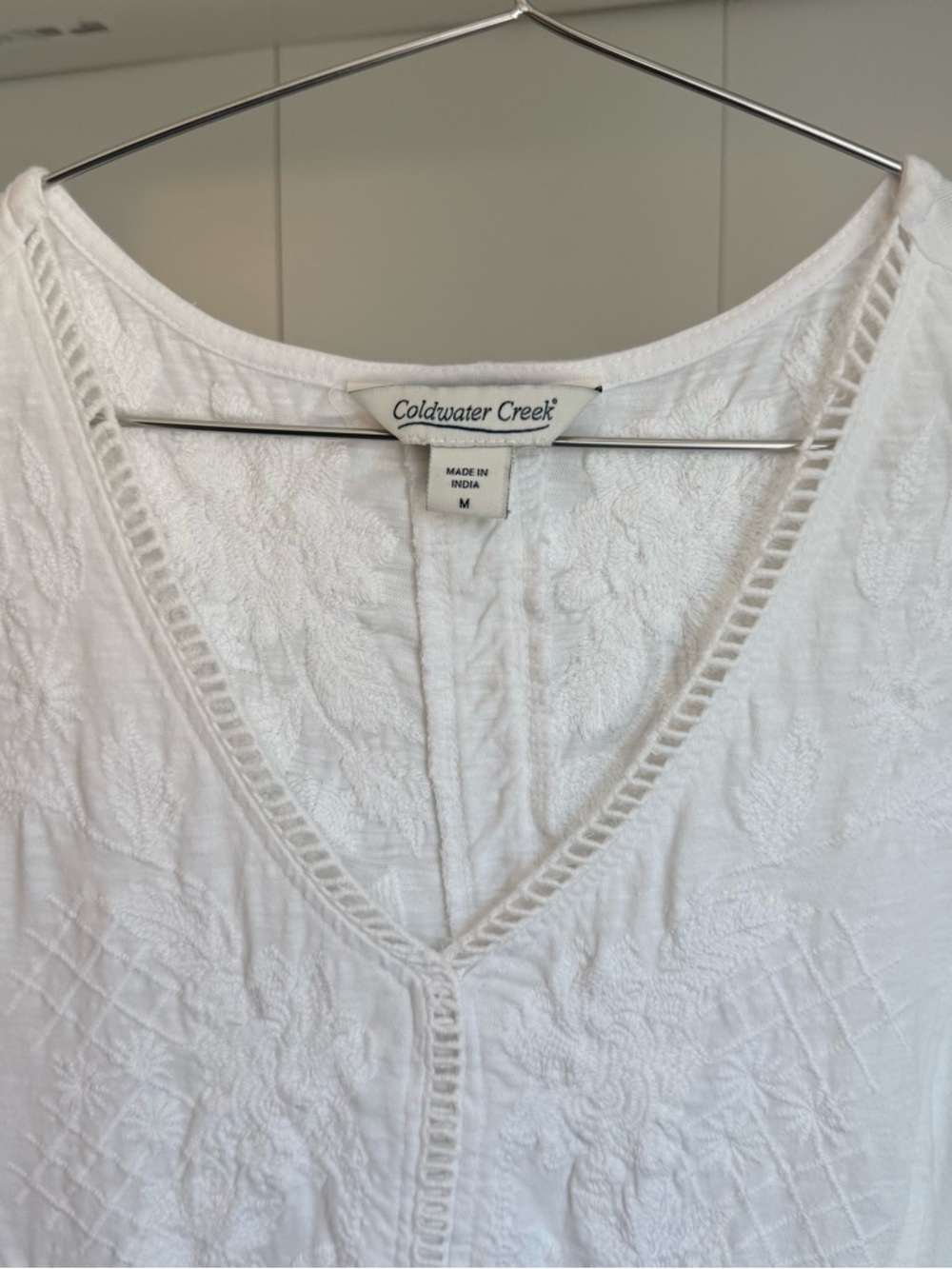 Coldwater Creek White Embroidered Cotton Tank Top V-Neck A-Line Medium - Picture 4 of 7